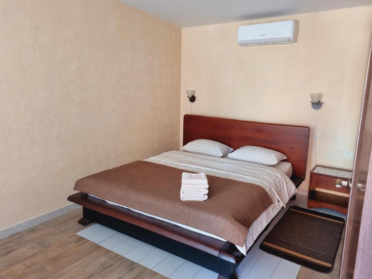 Ник Аэро Hotel Kharkov Ngoại thất bức ảnh
